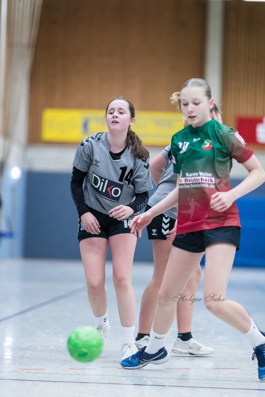 Bild 203 - wCJ HSG Kremperheide/Muensterdorf - HSG Marne/Brunsbuettel : Ergebnis: 22:10